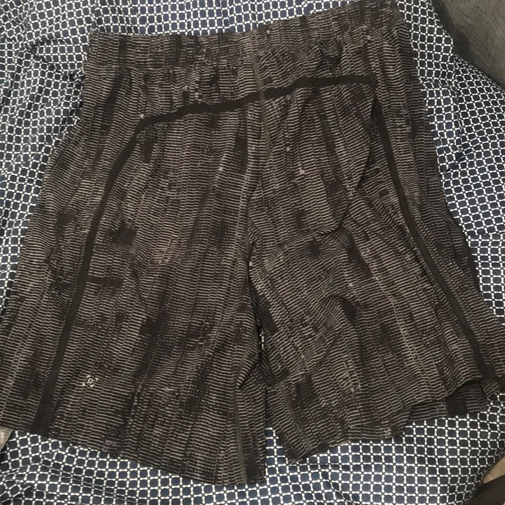 Lululemon men’s shorts size Large